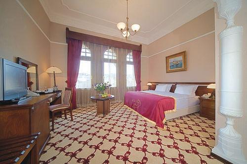 Hotel 121 París